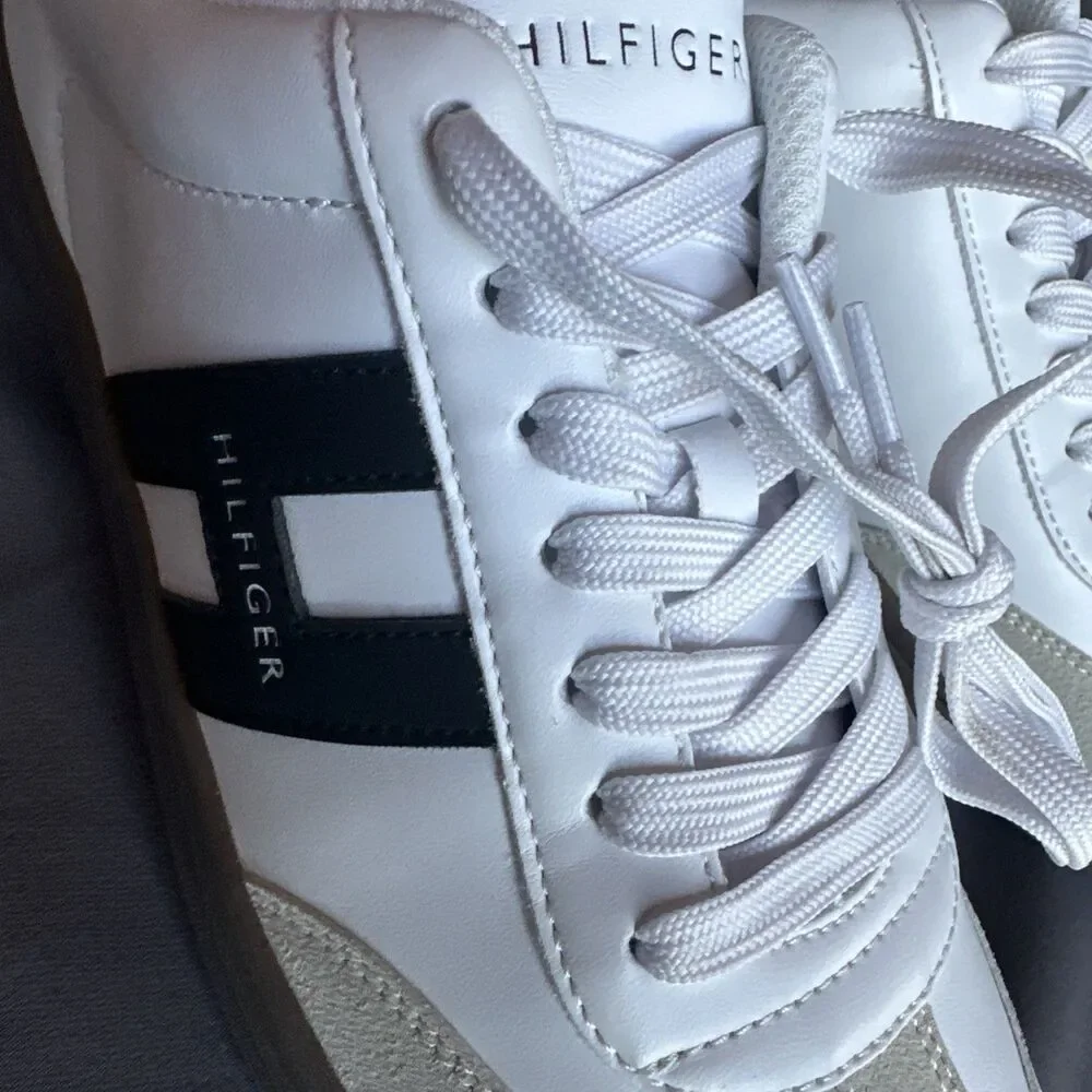 Tommy Hilfiger 11 M Logo Skater  Men’s Shoes Skateboarding White Leather TMLERGE